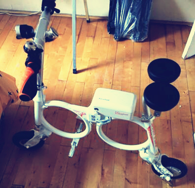 Airwheelbbin宝盈集团折叠自行车
