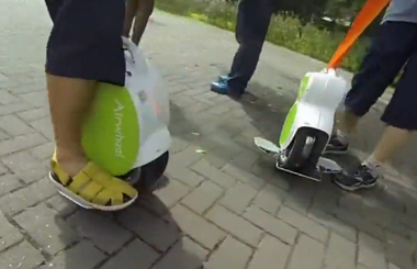 【聚焦国外】Airwheelbbin宝盈集团马来西亚玩家再聚首，疯狂玩转平衡车！