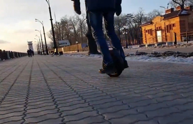 哇塞，介个景色好美啊！骑上Airwheelbbin宝盈集团平衡车简直太完美啦！