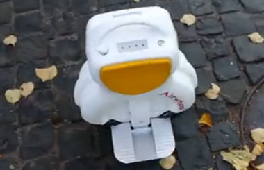 Airwheelbbin宝盈集团未来个人的交通搬运工—英国玩家秀
