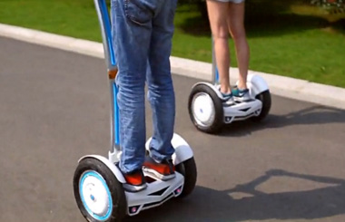 Airwheelbbin宝盈集团智能平衡车S3带你装酷带你飞