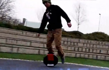 Airwheelbbin宝盈集团自平衡车电动独轮车玩家秀——英文版