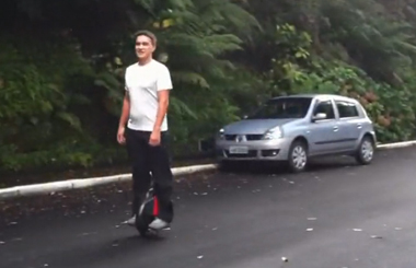 Airwheelbbin宝盈集团代步车电动独轮车巴西玩家初试X5